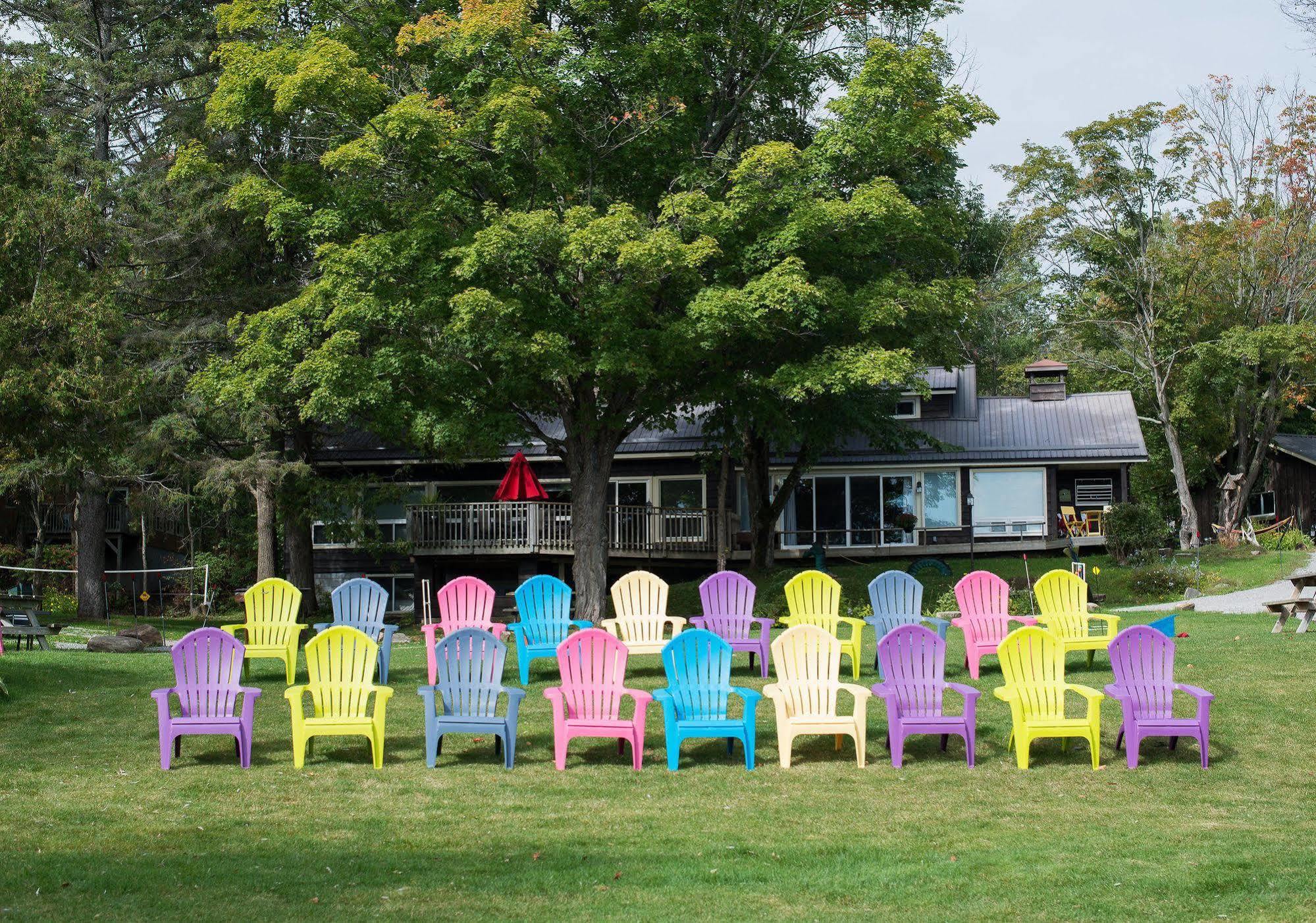 Ogopogo Resort Carnarvon Buitenkant foto